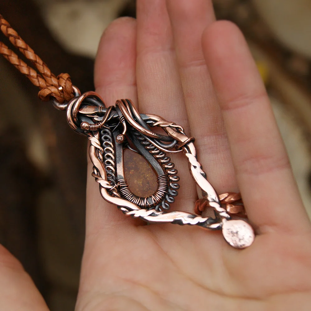 UNIKATOWY -wisior miedziany- Amber Keeper